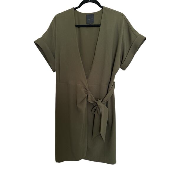 Alex Marie Wrap Dress ShortSleeve Festive Hunter Green V-Neck Classy Work Chic - Picture 2 of 5